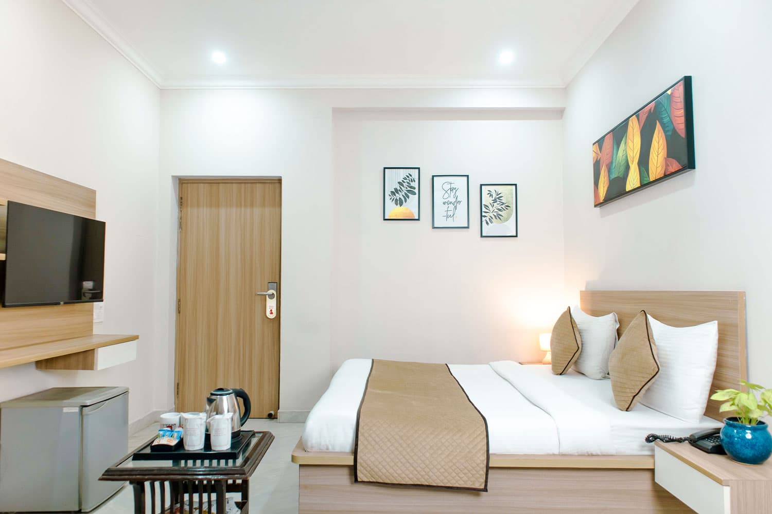 Deluxe Room with kettle tray